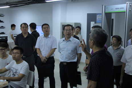 Deputy Secretary Liu Guanhua investigated and guided the preparation of the construction of "Footprint Inspection Technology Innovation Joint Laboratory"